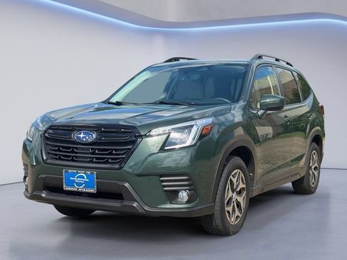 Used 2023 Subaru Forester Premium AWD/4WD image 7