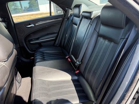 Used 2023 Chrysler 300 S RWD image 4