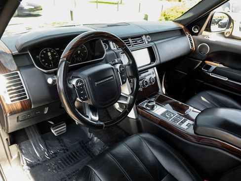 Used 2017 Land Rover Range Rover Supercharged image 11