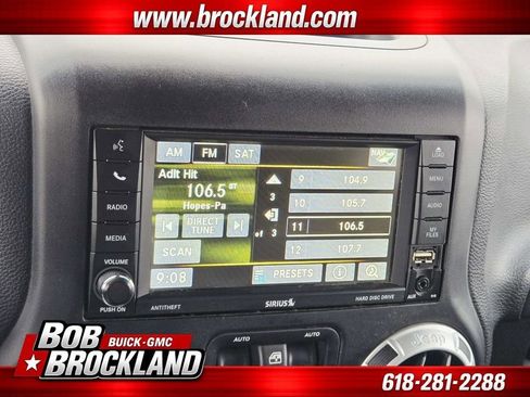 Used 2015 Jeep Wrangler Unlimited Sahara AWD/4WD image 28