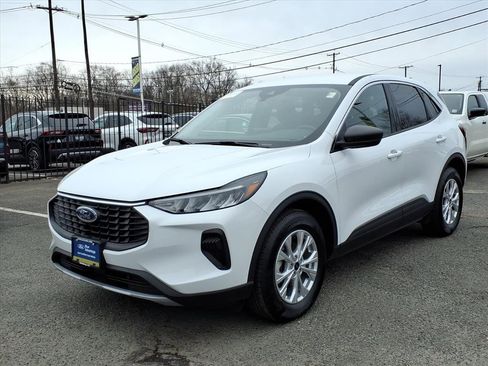 Certified 2023 Ford Escape Active image 3