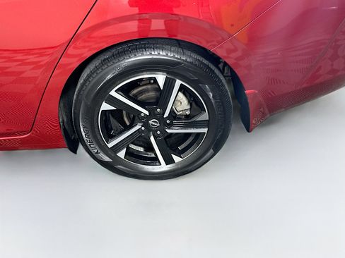 Used 2024 Nissan Sentra SV FWD image 11