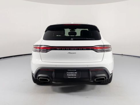 Certified 2026 Porsche Macan AWD/4WD image 10