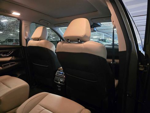 Used 2024 Subaru Ascent Limited w/ Technology Package image 16