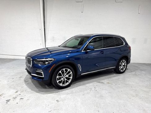 Used 2021 BMW X5 xDrive40i w/ Premium Package image 16