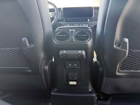 New 2025 Jeep Wrangler Rubicon image 23