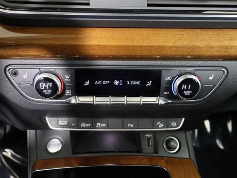 Used 2023 Audi Q5 2.0T Premium Plus w/ Premium Plus Package image 5
