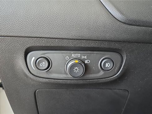 Used 2023 Buick Encore GX Select w/ Sport Touring Package FWD image 26