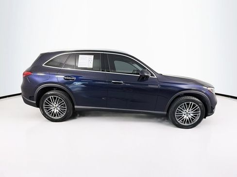 Used 2023 Mercedes-Benz GLC 300 4MATIC w/ Exclusive Trim Package image 11