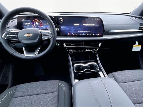 New 2026 Chevrolet Traverse LT w/ Driver Confidence Package image 6