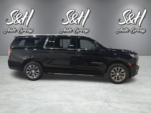 Used 2022 Chevrolet Suburban LT w/ Luxury Package AWD/4WD image 23