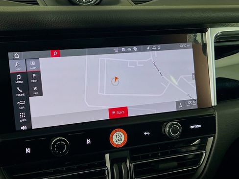 New 2026 Porsche Macan image 16