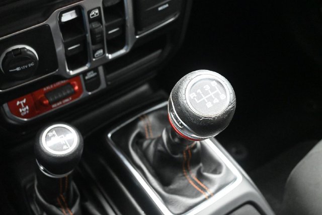 Used 2022 Jeep Gladiator Mojave AWD/4WD image 8