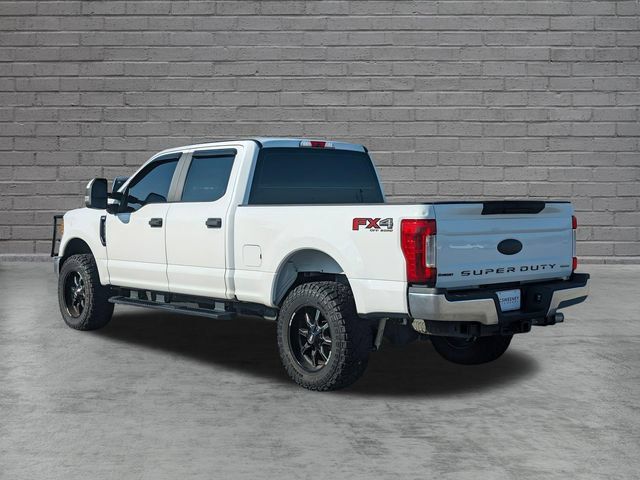 Used 2017 Ford F250 XL w/ STX Appearance Package AWD/4WD image 3