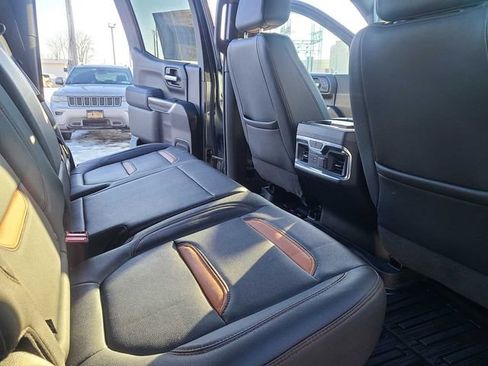 Used 2021 GMC Sierra 1500 AT4 w/ Off-Road Performance Package image 21