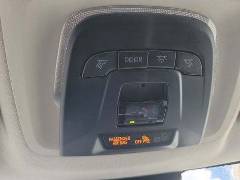 Certified 2025 Toyota Corolla LE FWD image 29