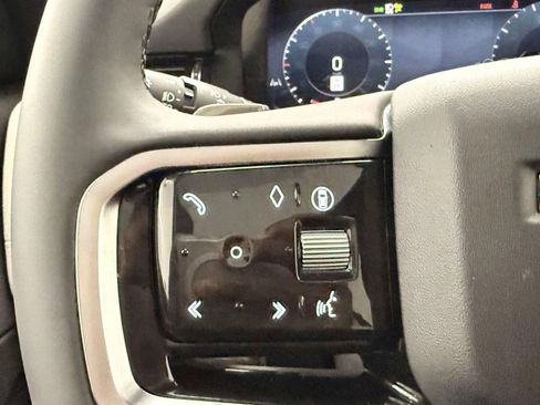 Used 2025 Land Rover Discovery Sport Dynamic SE image 13