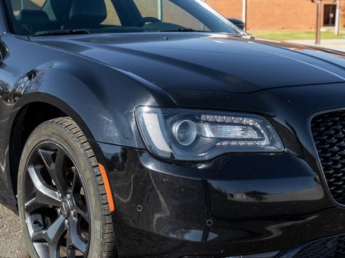 Used 2021 Chrysler 300 S image 29