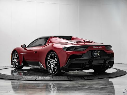 Used 2023 Maserati MC20 Spyder RWD image 14