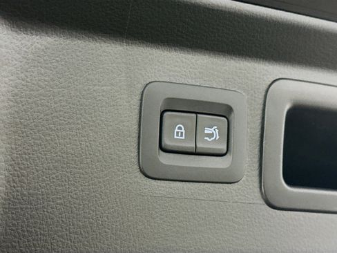 Used 2025 MAZDA CX-50 AWD 2.5 S w/ Premium Package image 30