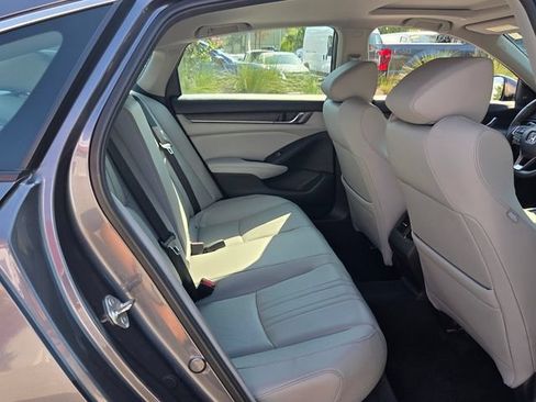 Used 2018 Honda Accord EX-L image 16