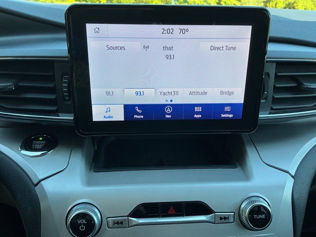 Used 2020 Ford Explorer XLT w/ Equipment Group 202A AWD/4WD image 17
