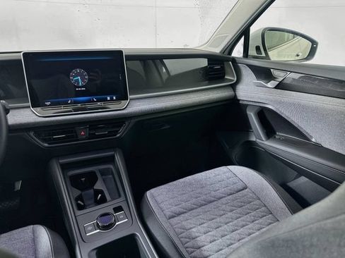 Certified 2025 Volkswagen Tiguan S AWD/4WD image 22