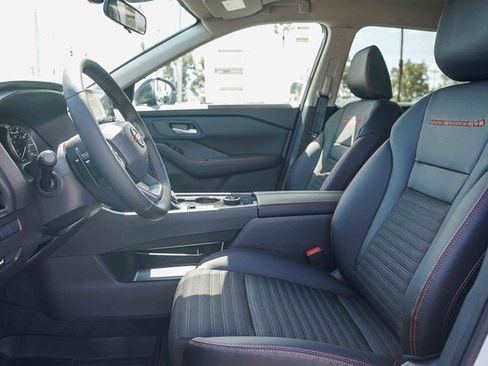 New 2026 Nissan Rogue SV image 18