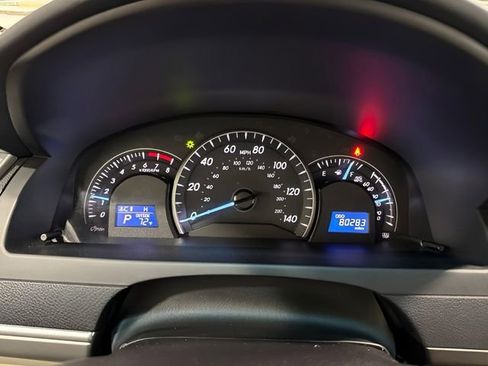 Used 2014 Toyota Camry LE FWD image 16