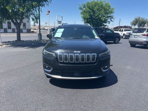 Used 2019 Jeep Cherokee Limited w/ Technology Group FWD image 2