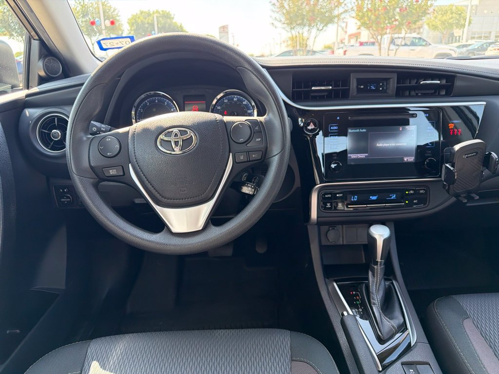 Used 2019 Toyota Corolla LE FWD image 19