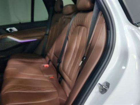 Used 2023 BMW X5 xDrive40i w/ Executive Package AWD/4WD image 23