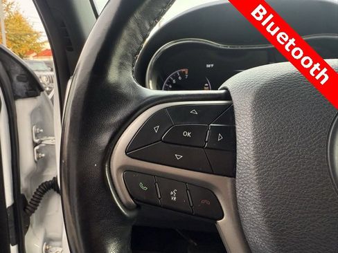 Used 2020 Jeep Grand Cherokee Laredo image 31