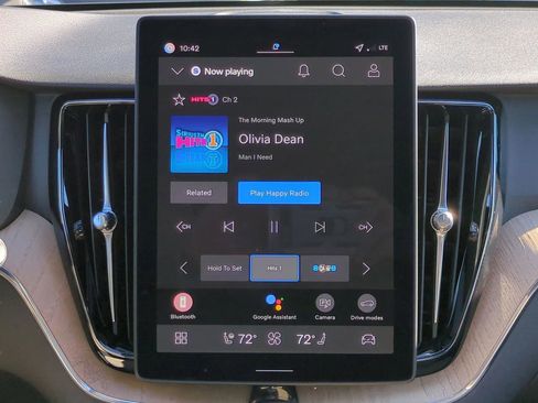 New 2026 Volvo XC60 B5 Plus w/ Protection Package Premier image 16