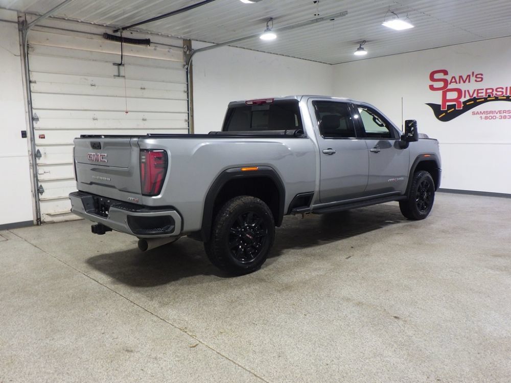 Used 2026 GMC Sierra 2500 AT4 w/ AT4 Premium Plus Package AWD/4WD image 4