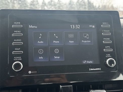 Used 2024 Toyota Camry SE image 29