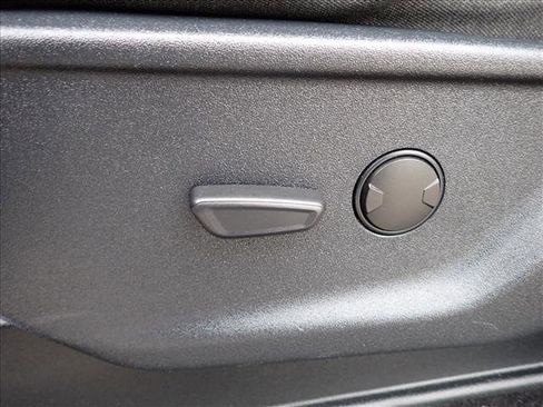 Used 2023 Ford F150 XLT image 13