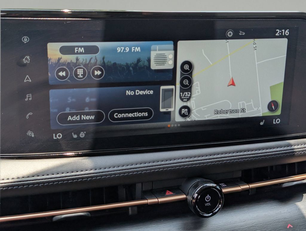 Certified 2023 Nissan Ariya FWD image 22
