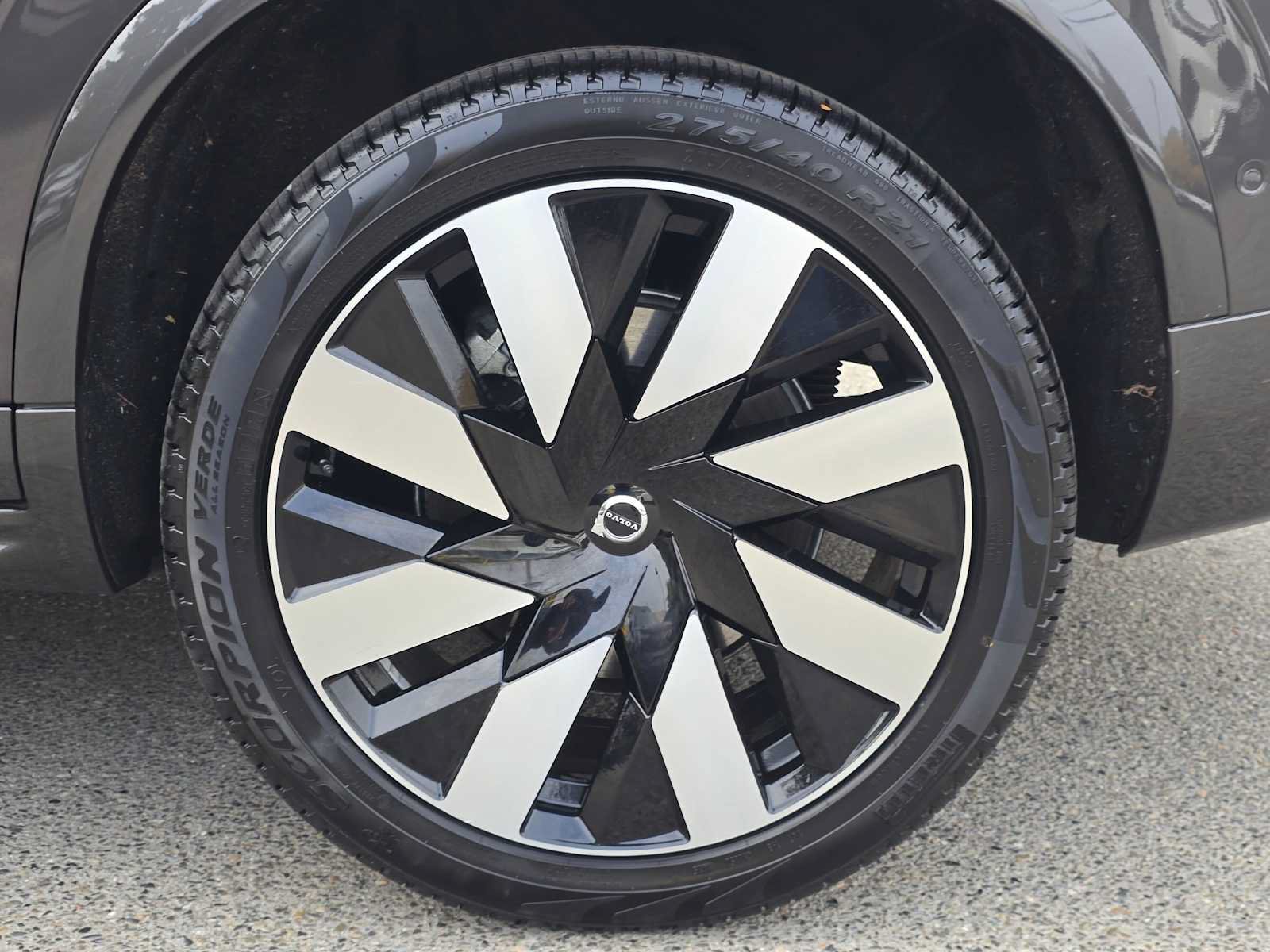 Certified 2024 Volvo XC90 T8 Ultimate w/ Protection Package Premier AWD/4WD image 10