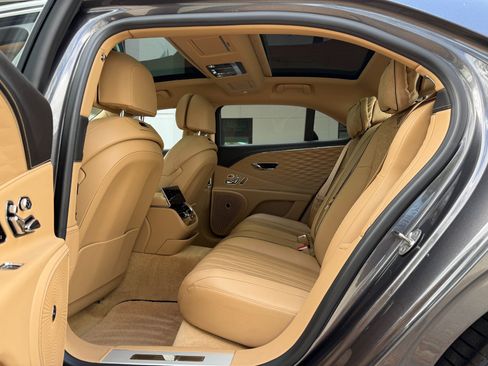 Used 2021 Bentley Flying Spur W12 AWD/4WD image 30