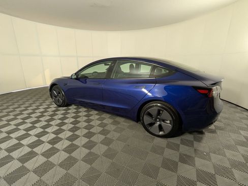 Used 2023 Tesla Model 3 Standard Range image 6