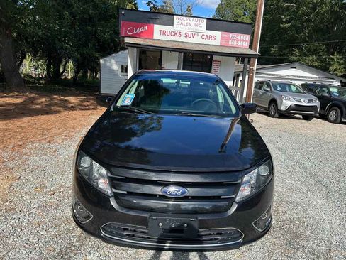 Used 2012 Ford Fusion SE w/ Monochrome Appearance Pkg image 2