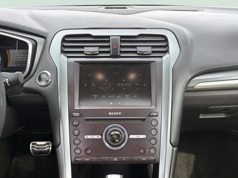 Used 2016 Ford Fusion Titanium image 15