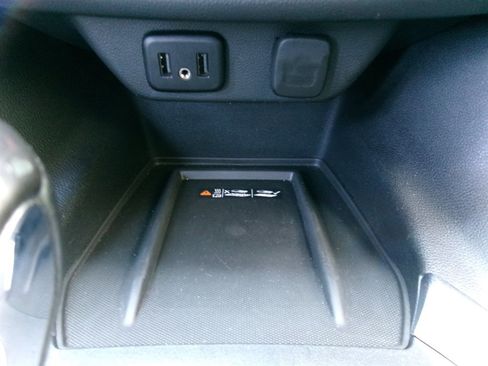Used 2022 Chevrolet Traverse LT w/ LPO, Floor Liner Package AWD/4WD image 19