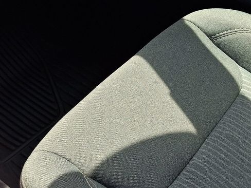 Used 2022 RAM 1500 Big Horn AWD/4WD image 27