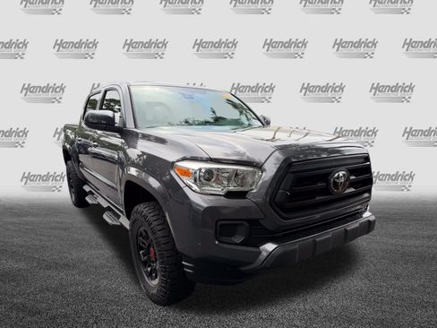 Used 2020 Toyota Tacoma SR w/ SR Convenience Package RWD image 2