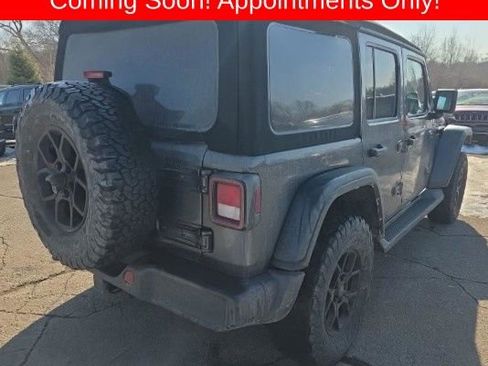 Used 2024 Jeep Wrangler Willys image 2