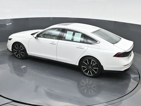 Used 2023 Honda Accord Touring image 40