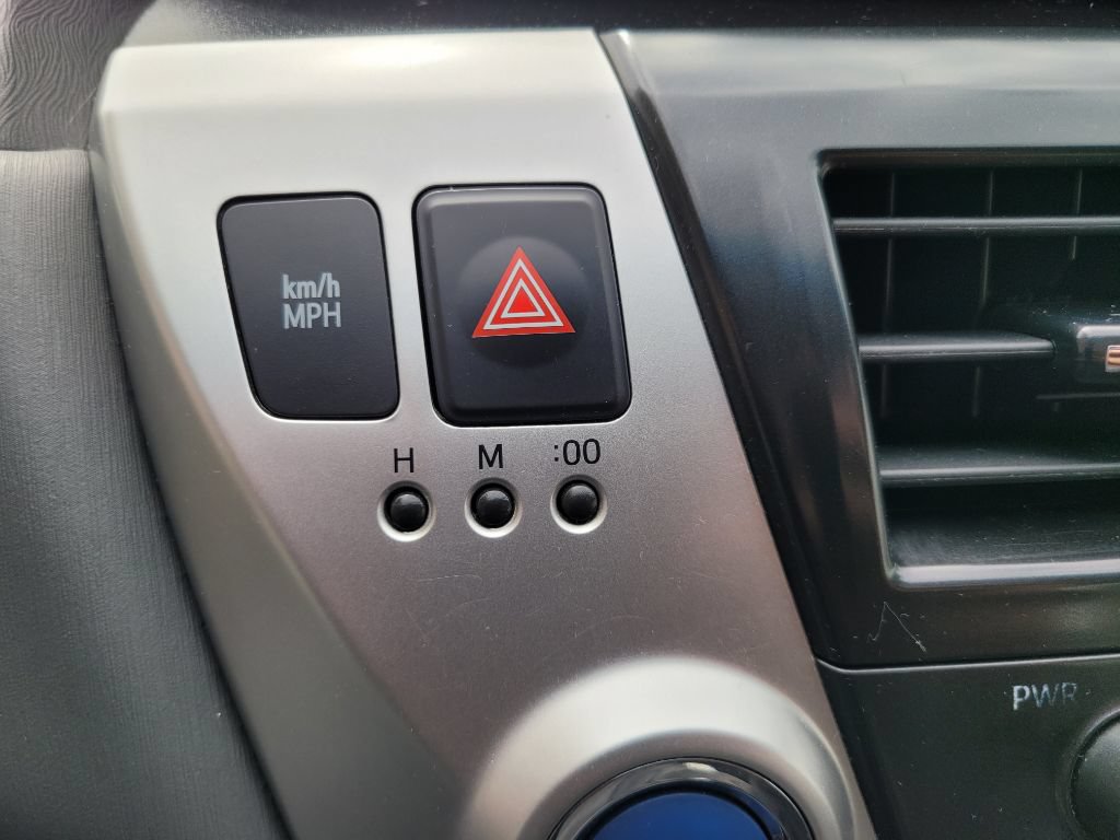 Used 2013 Toyota Prius V Five FWD image 27
