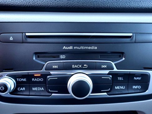 Used 2017 Audi Q3 2.0T Premium image 16